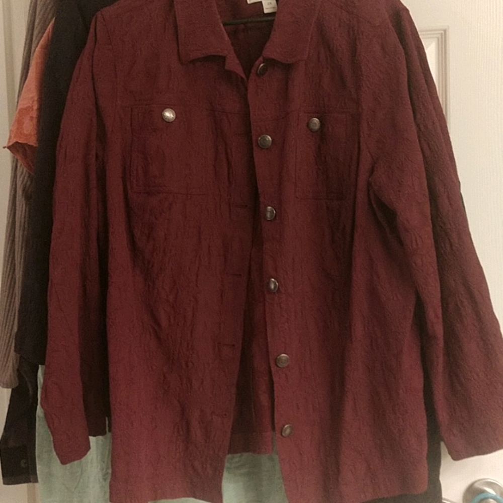 Long sleeve burgundy jacket
